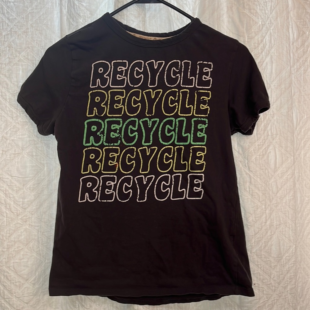 Recycled threads t shirt